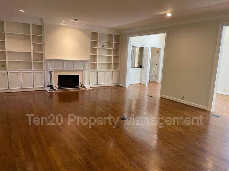 1544 Glencoe Drive - Photo 2 of 50