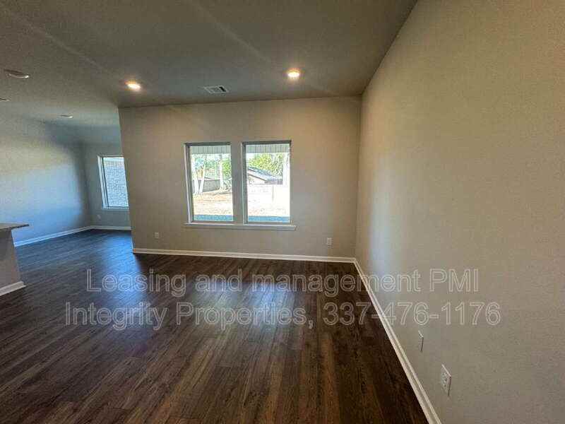 331 White Pine Dr - Photo 3 of 21