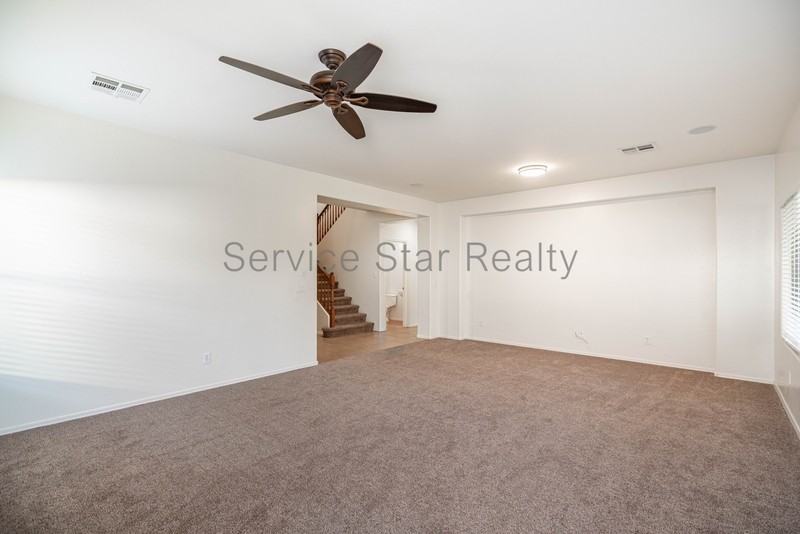 26712 N 55th Ave - Photo 4 of 30