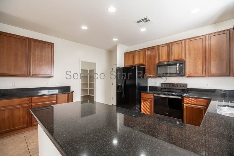 26712 N 55th Ave - Photo 7 of 30