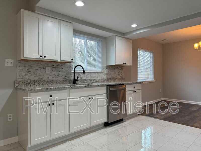 9806 Ambler Lane - Photo 6 of 35