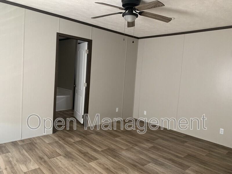 3202 Diamond Drive - Photo 7 of 10