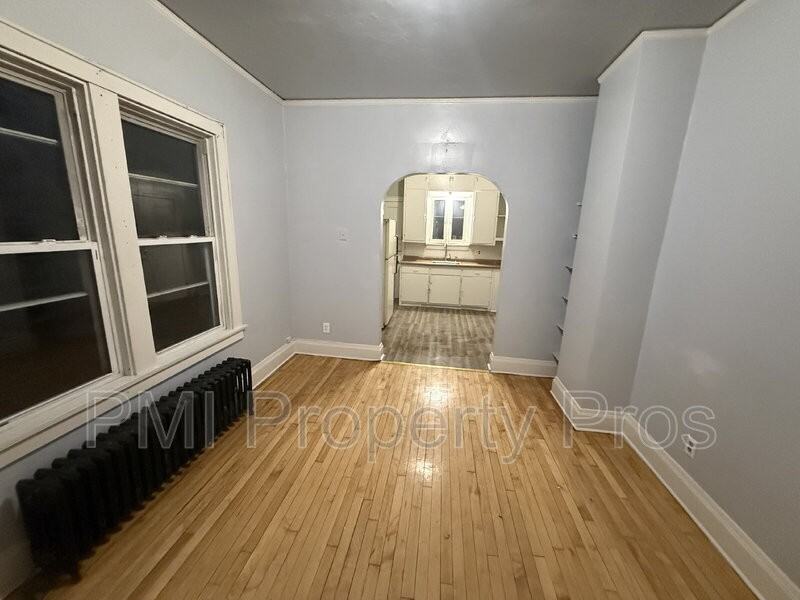 912A S 21st St - Photo 4 of 4