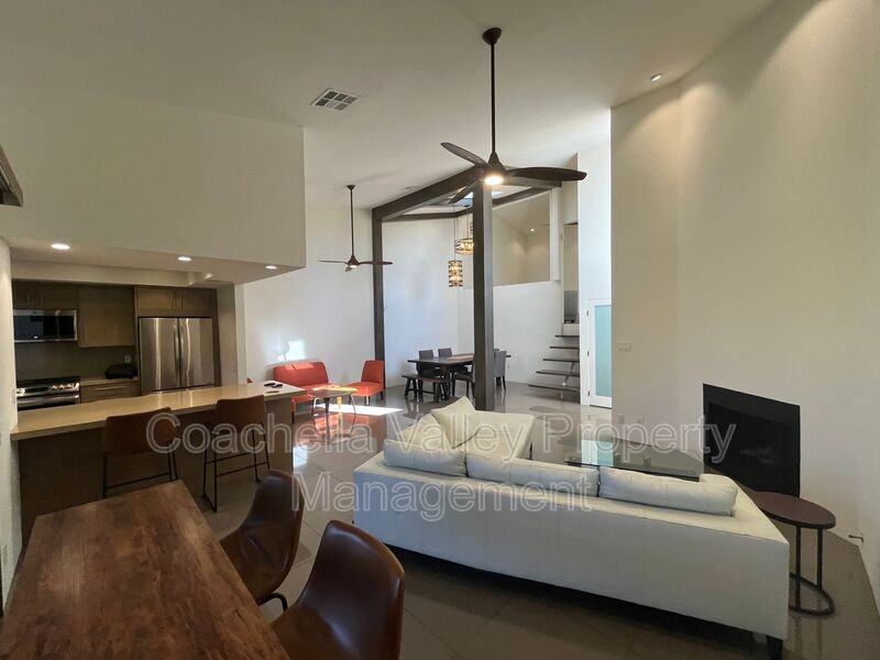 287 South Civic Drive - Photo 4 of 33