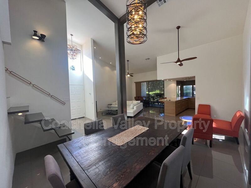 287 South Civic Drive - Photo 7 of 33