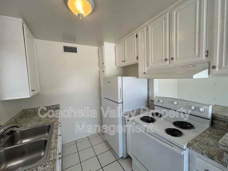 550 El Cielo Road #5 - Photo 6 of 25