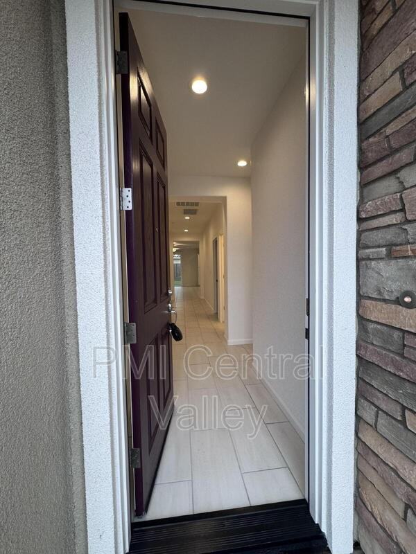 4612 Irma Dr - Photo 4 of 42