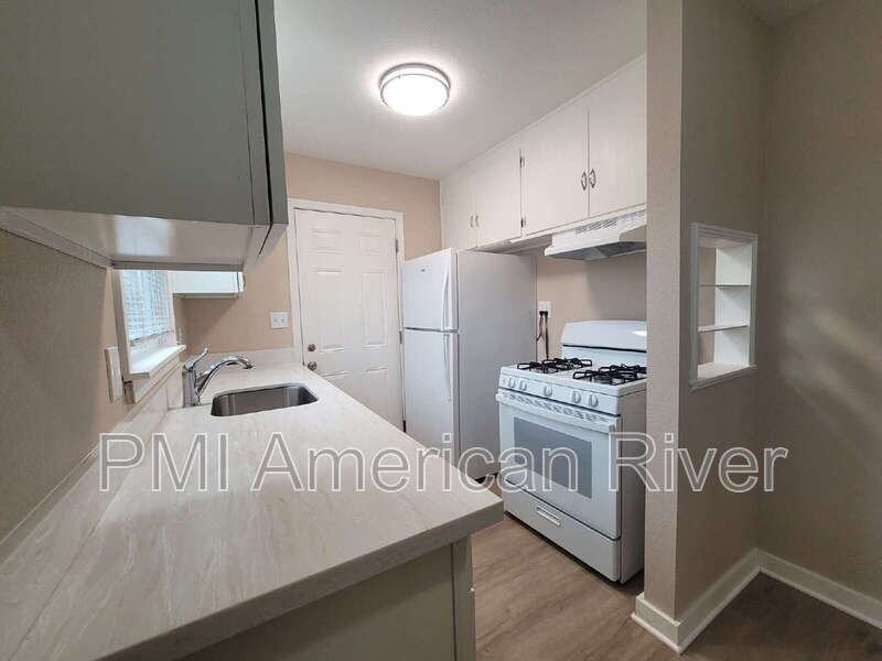 3932 Jasmine Street - Photo 7 of 17