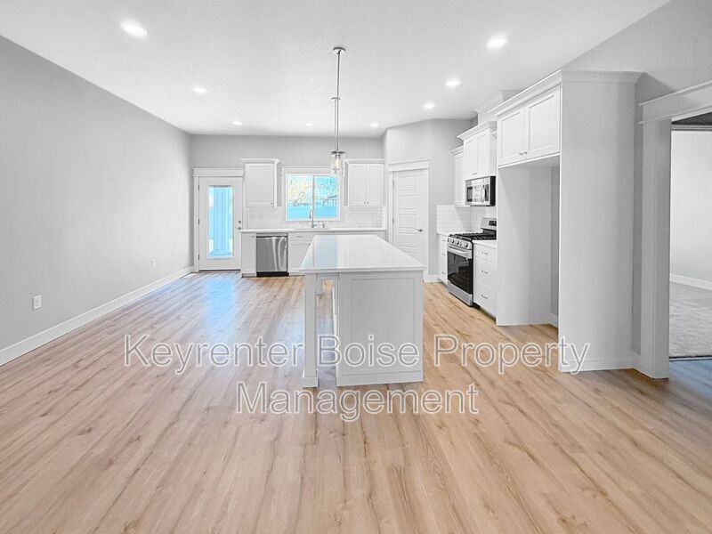 74 South Ravine Way - Photo 5 of 19