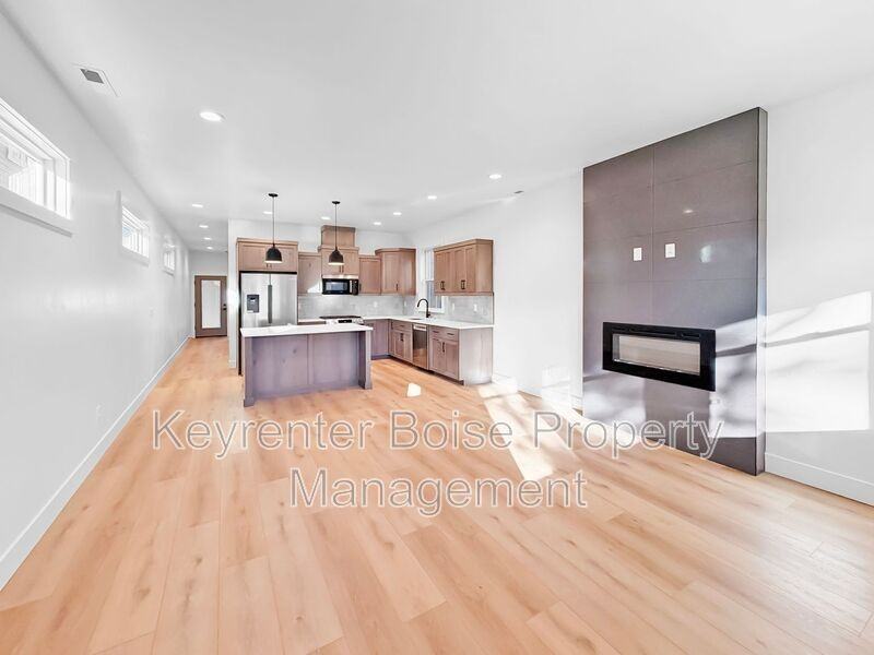 618 East Krall Street - Photo 2 of 21
