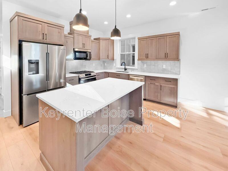 618 East Krall Street - Photo 4 of 21