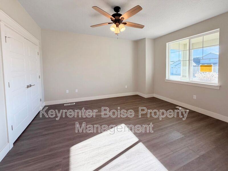 4400 East Wedge Street - Photo 7 of 22