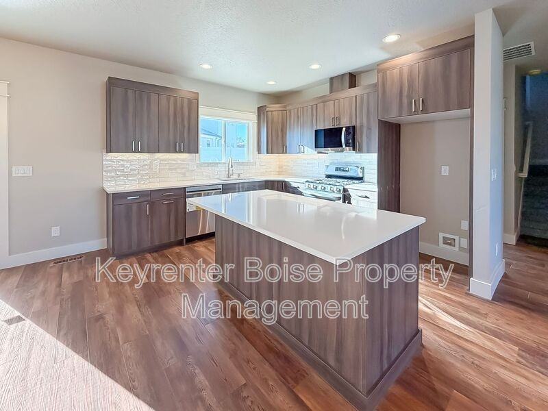 4379 East Wedge Street - Photo 5 of 23