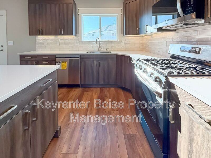 4379 East Wedge Street - Photo 6 of 23