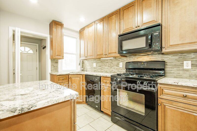 3331 West Penn Street - Photo 6 of 17