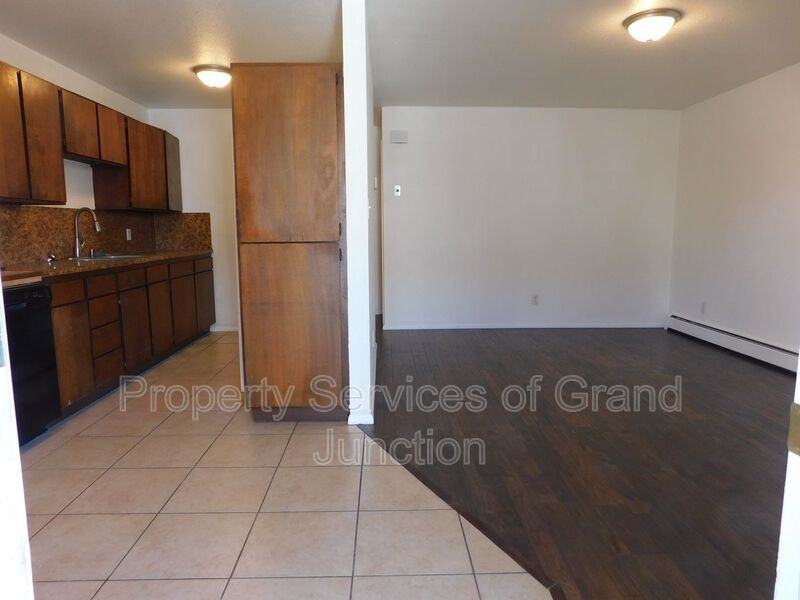 3292 Lombardy Ln #D - Photo 3 of 13