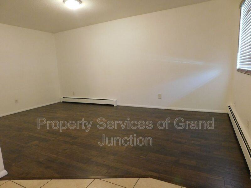 3292 Lombardy Ln #D - Photo 4 of 13