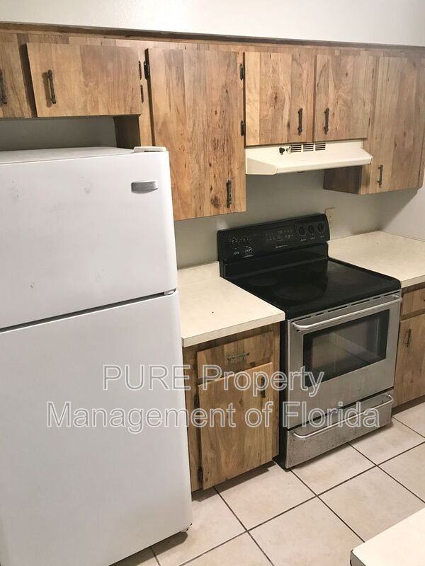 2985 Ocala Road #D - Photo 4 of 23