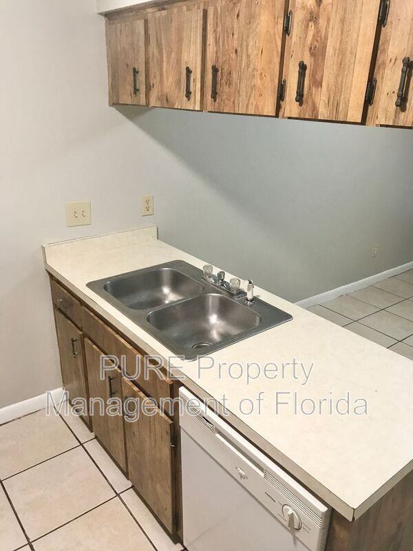 2985 Ocala Road #D - Photo 5 of 23