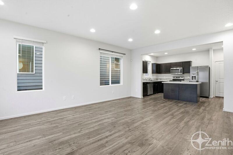 11745 Northeast 22nd Way - Photo 6 of 30