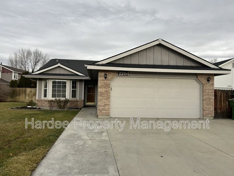 2254 North Zircon Avenue - Photo 3 of 26