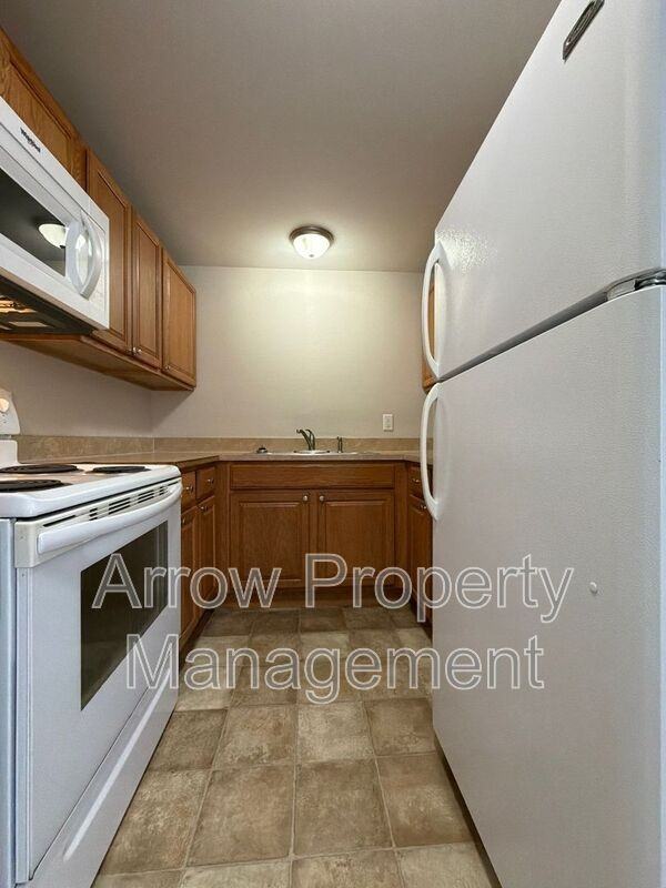 5443 Benton Street - Photo 4 of 11