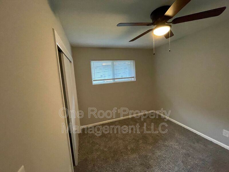 636 North 31st Street #D - Photo 3 of 8