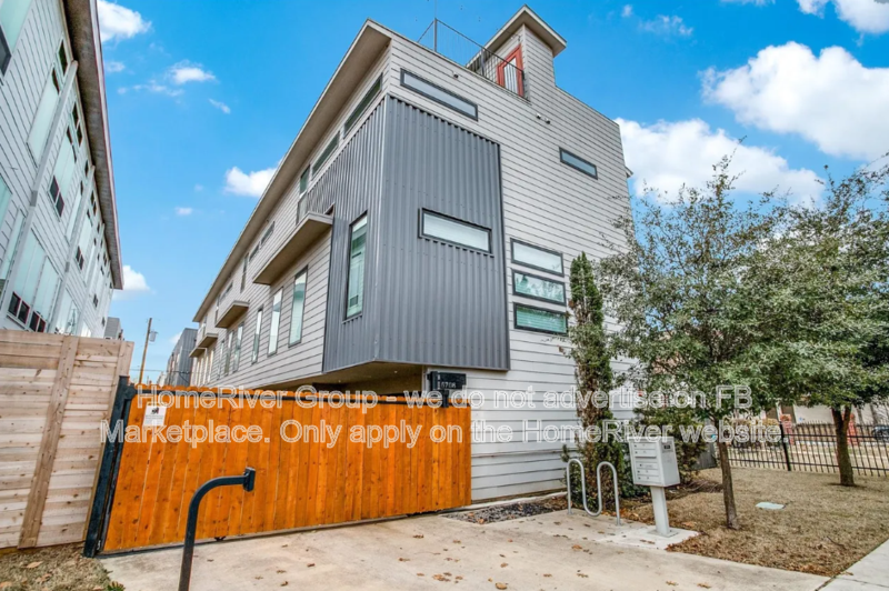 5706 Lindell Ave #C - Photo 2 of 7