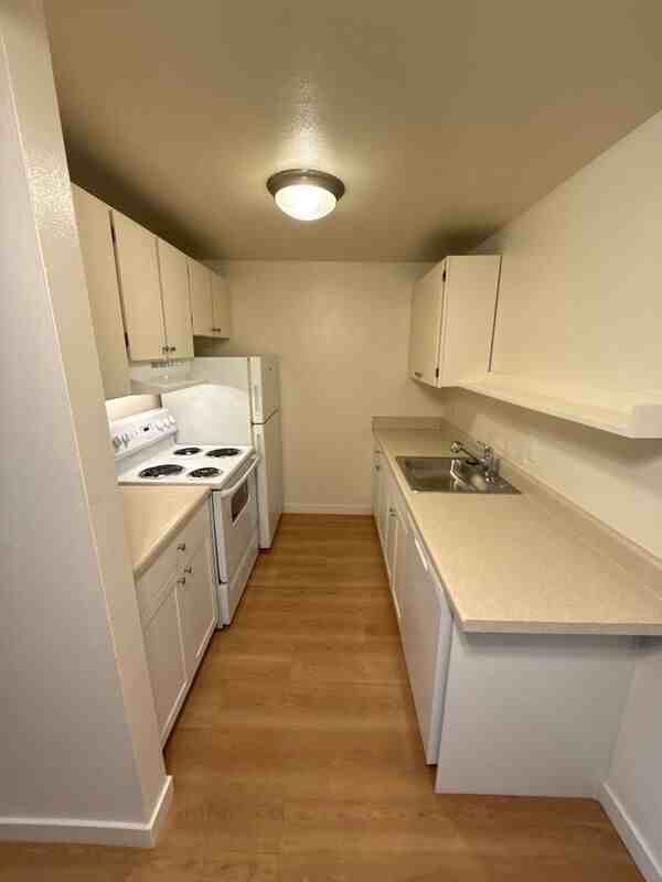 483 Senate St Nw - Photo 7 of 35