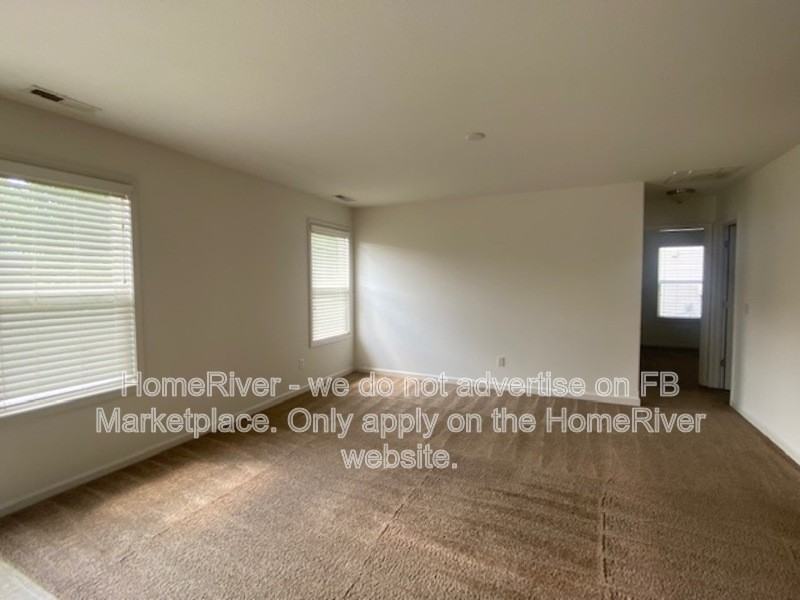 12233 Jacobas Place - Photo 4 of 15