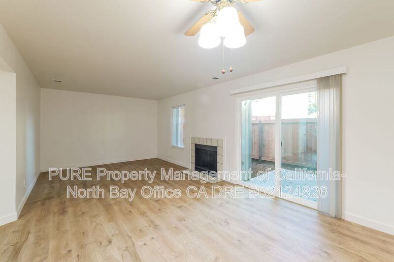 2305 Cross Avenue - Photo 2 of 23