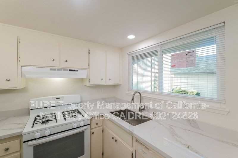 2305 Cross Avenue - Photo 5 of 23