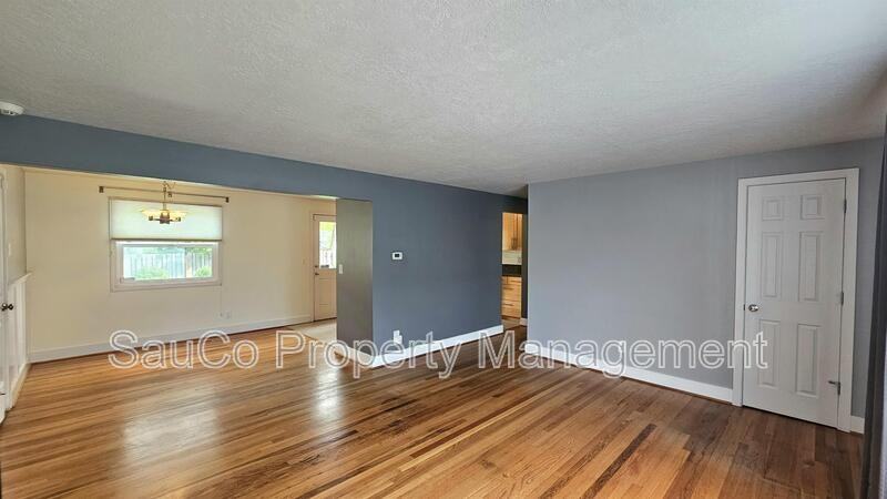 6770 Southwest Princess Avenue - Photo 6 of 23