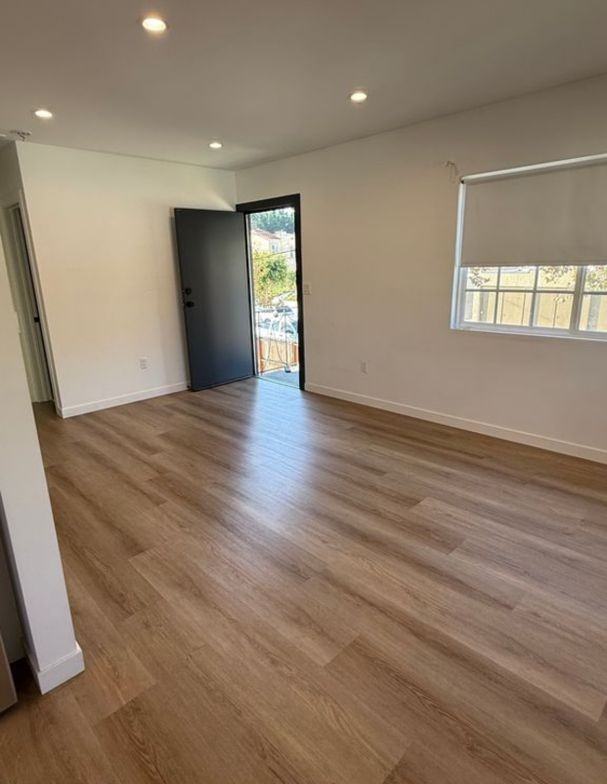 3140 Cazador St ##1/2 - Photo 4 of 20