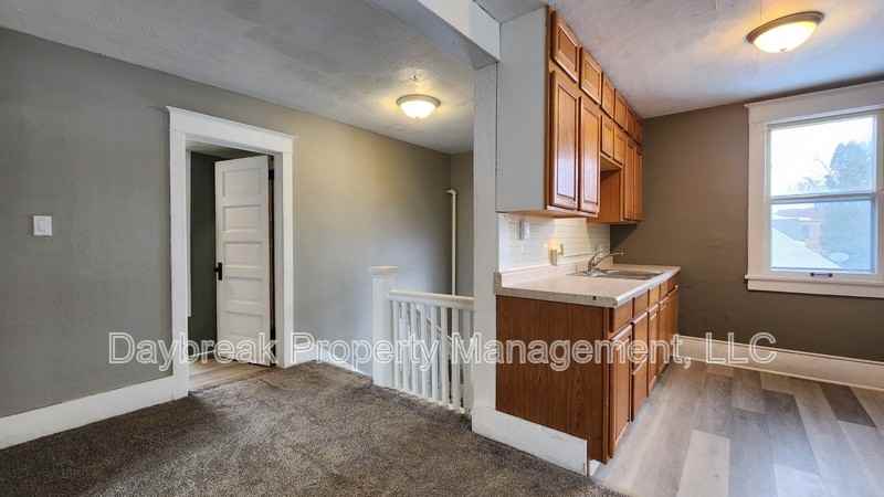 1228 10th St N - Photo 3 of 13