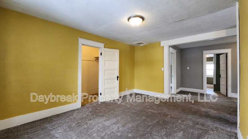 1228 10th St N - Photo 7 of 13