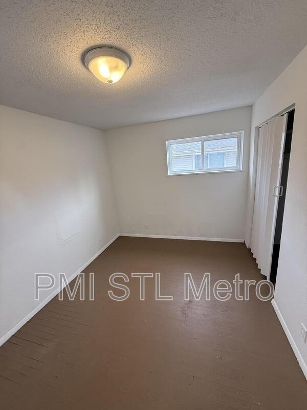 5633 Parchester Drive - Photo 7 of 9