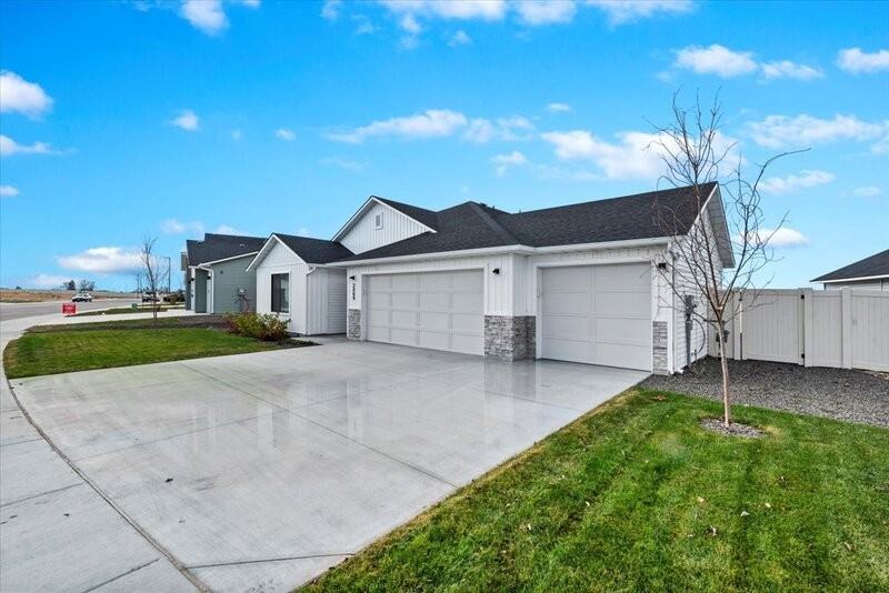 2869 North Arroyo Vista Way - Photo 2 of 27