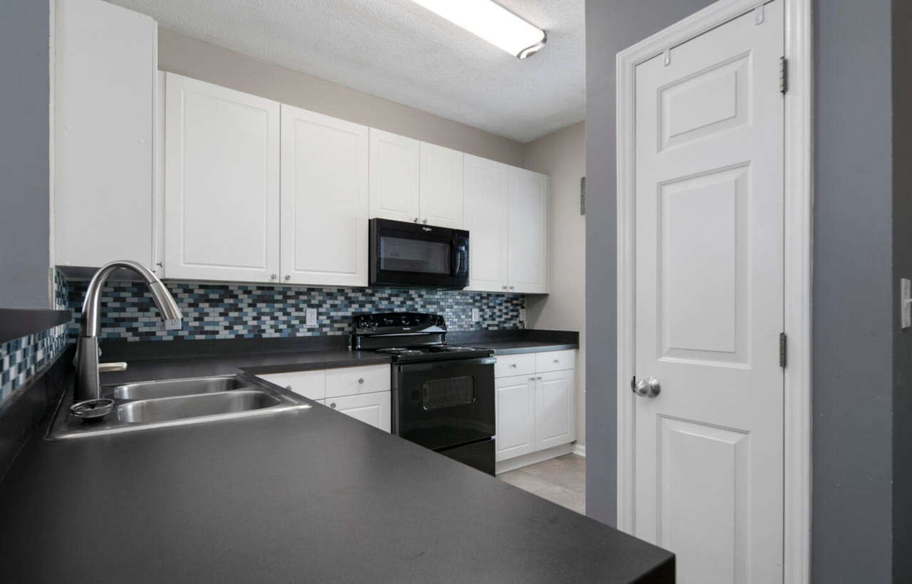 233 Woodson Drive - Photo 7 of 25