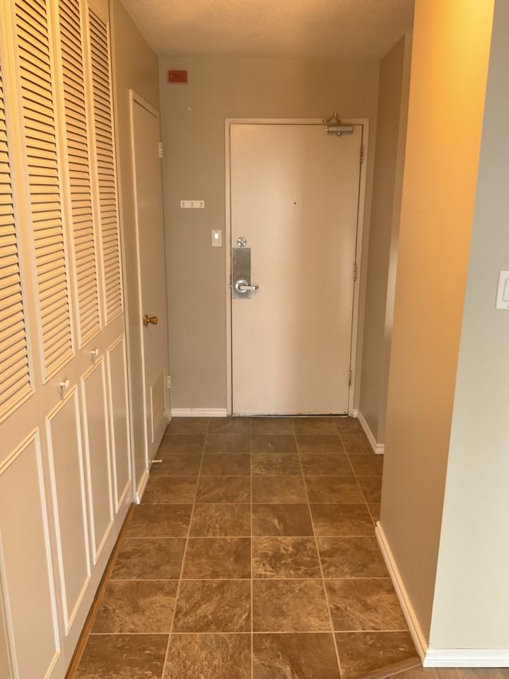 1804-12303 Jasper Avenue NW - Photo 2 of 16