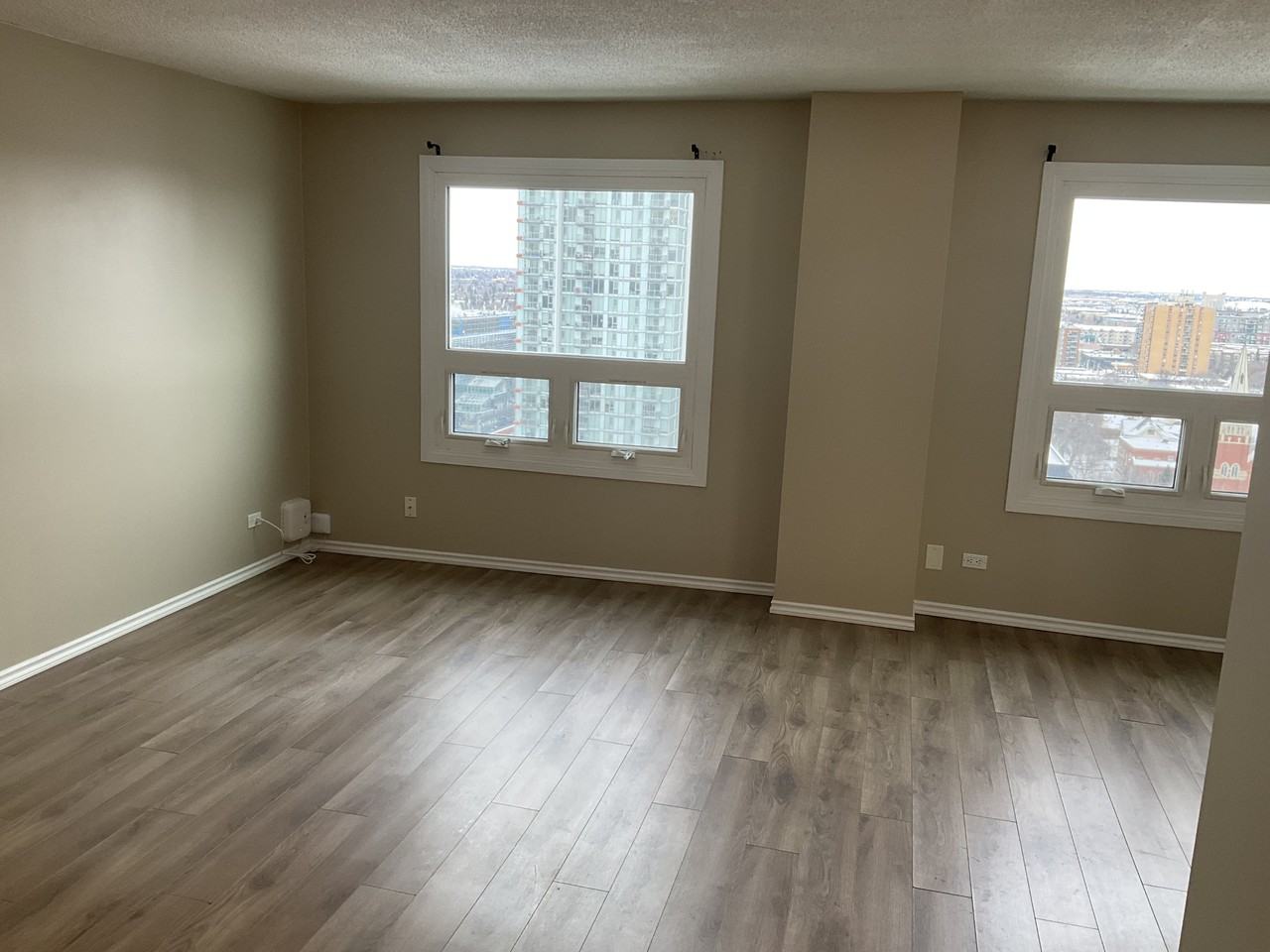 1804-12303 Jasper Avenue NW - Photo 7 of 16