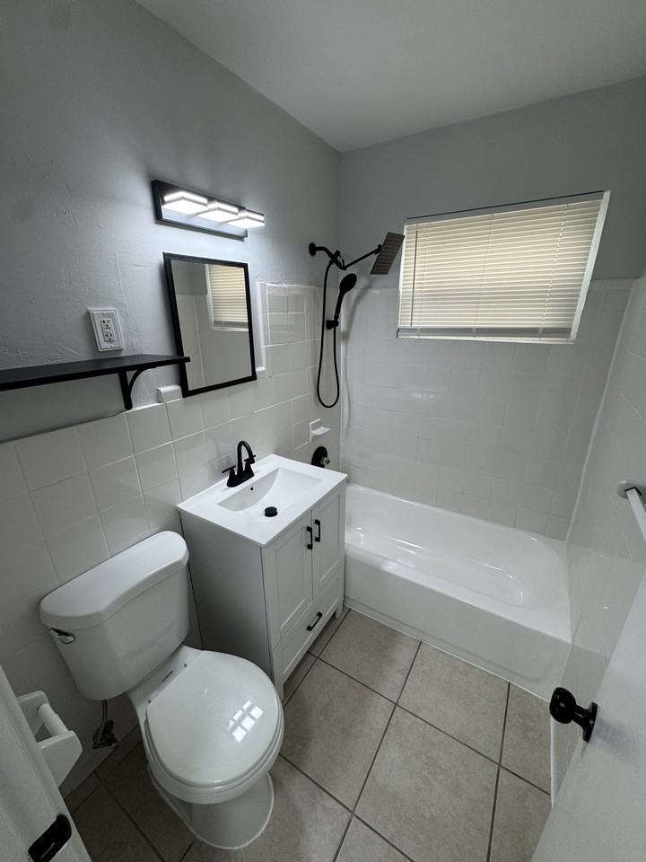 21347 Hepner Avenue - Photo 7 of 12