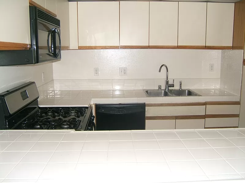 2120 South Bentley Avenue - Photo 3 of 6