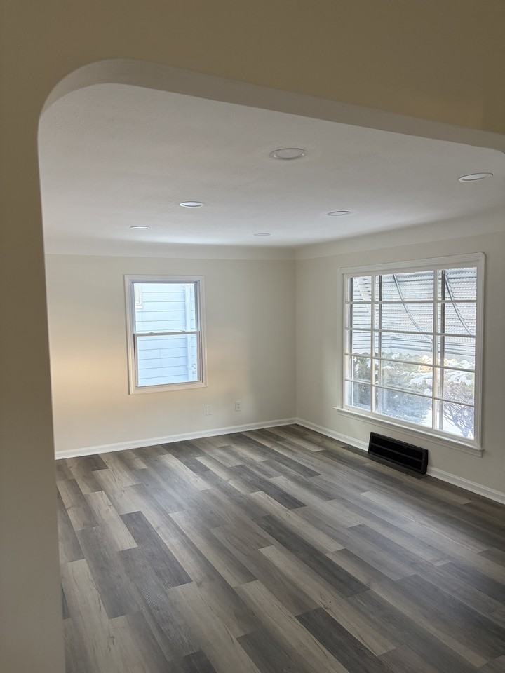 4417 West 51st Street - Photo 5 of 15