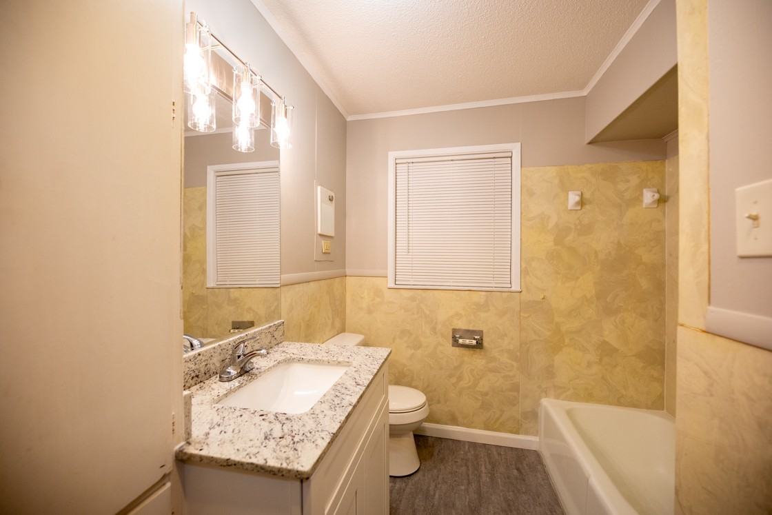 1404 Meadow Drive - Photo 3 of 9