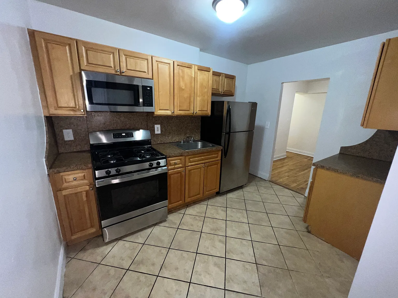 14329 Barclay Ave - Photo 4 of 4