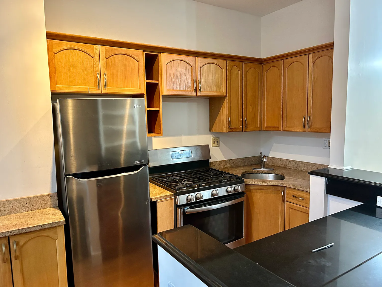 340 85Th St - Photo 2 of 7