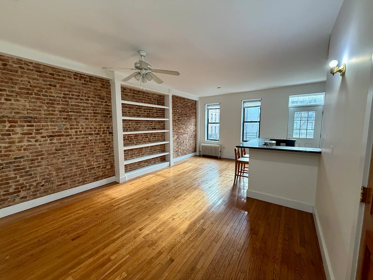 340 85Th St - Photo 5 of 7