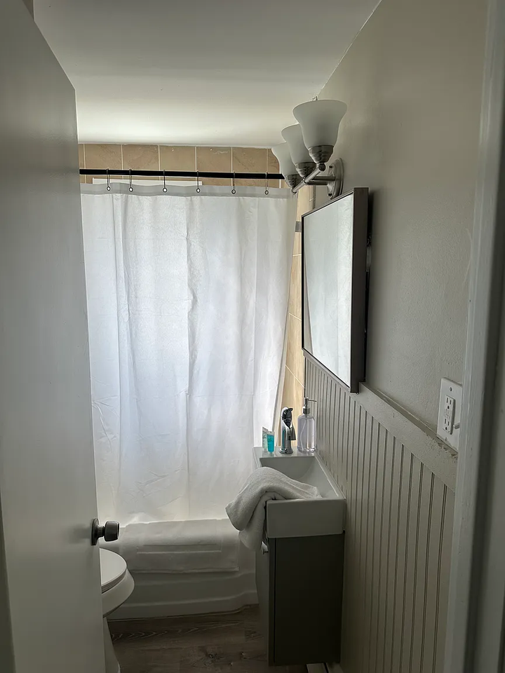 1540 Abbott Rd - Photo 2 of 6