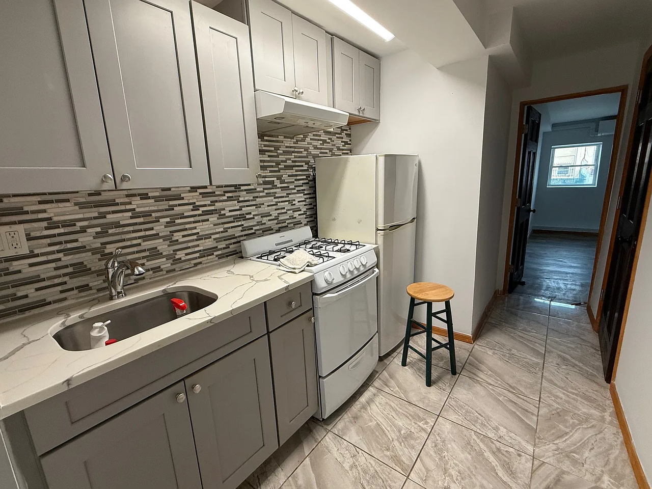 3206 84Th St - Photo 2 of 4